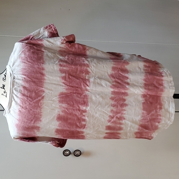 OLD Navy - Pink/ White Stripe Womens Short sleeve Top Sz.XL - Picture 3 of 3